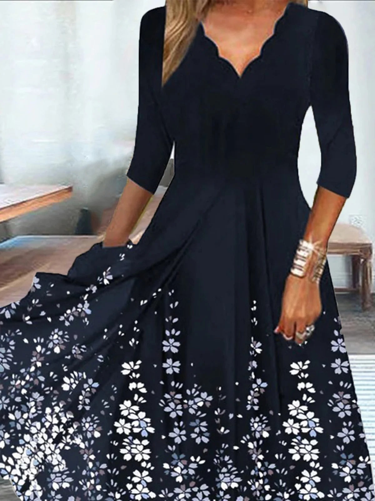 Women's Scalloped V-Neck 3/4 Sleeve Floral Print Midi Dress